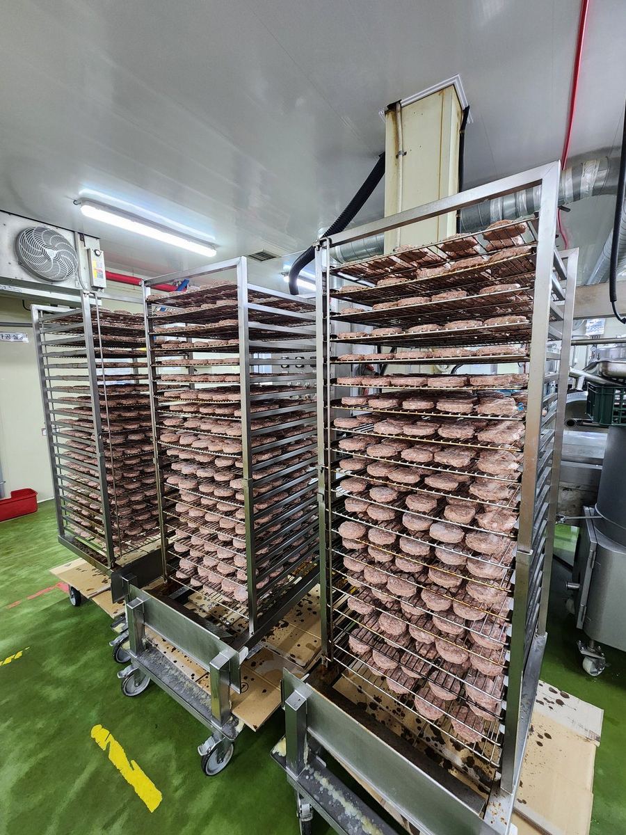 2공장 오븐 수제 떡갈비 라인